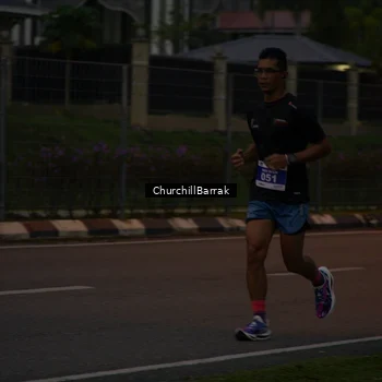 Runner Photo 8408934