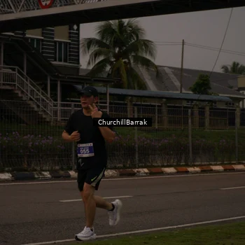 Runner Photo 8408939