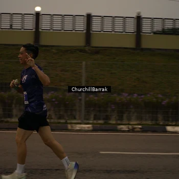 Runner Photo 8408942