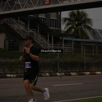 Runner Photo 8408943