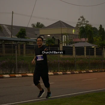 Runner Photo 8408952