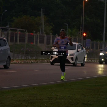 Runner Photo 8408961