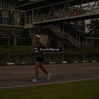 Runner Photo 8408999