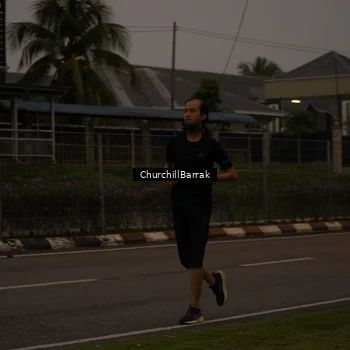 Runner Photo 8409000