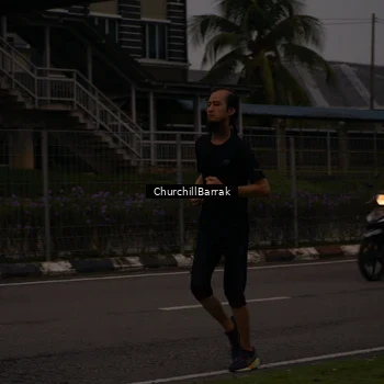 Runner Photo 8409001