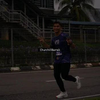 Runner Photo 8409009