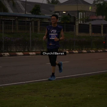Runner Photo 8409014