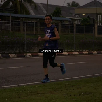 Runner Photo 8409015