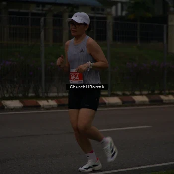 Runner Photo 8409022