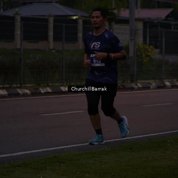 Runner Photo 8409028
