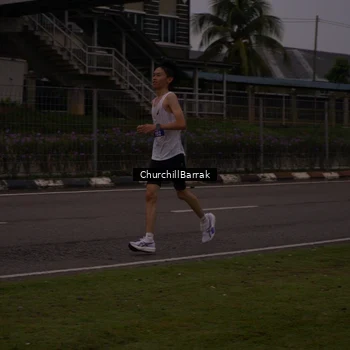 Runner Photo 8409040