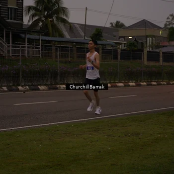 Runner Photo 8409041