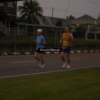 Runner Photo 8409042