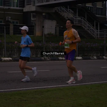 Runner Photo 8409046