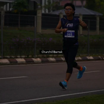 Runner Photo 8409062