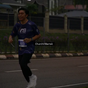 Runner Photo 8409075