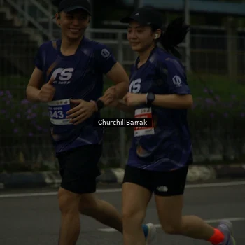 Runner Photo 8409083
