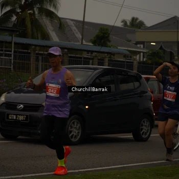 Runner Photo 8409102