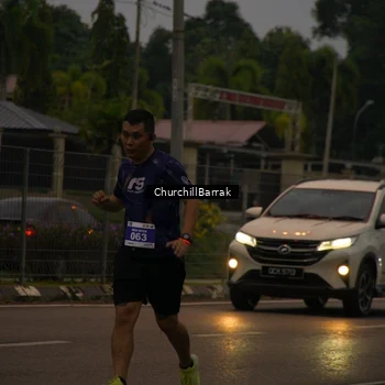 Runner Photo 8409110