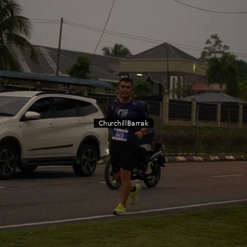 Runner Photo 8409113