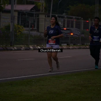 Runner Photo 8409123
