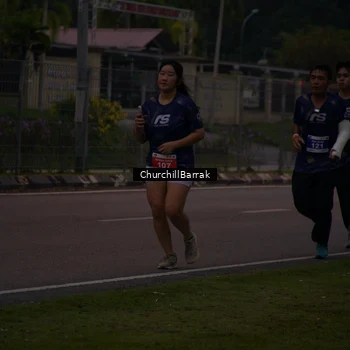 Runner Photo 8409126