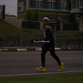 Runner Photo 8409149