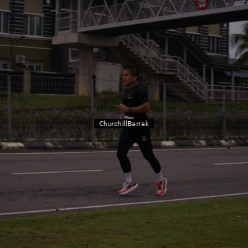 Runner Photo 8409235