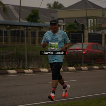 Runner Photo 8409241
