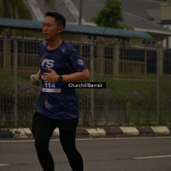 Runner Photo 8409278