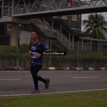 Runner Photo 8409280