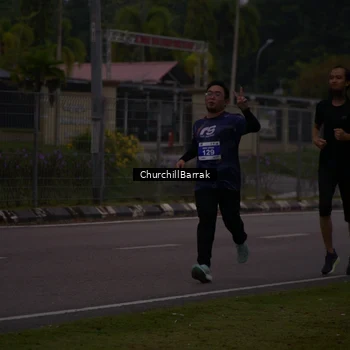 Runner Photo 8409306