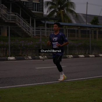 Runner Photo 8409315