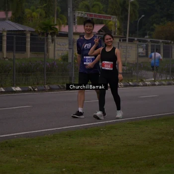 Runner Photo 8409483