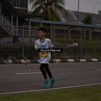 Runner Photo 8409536