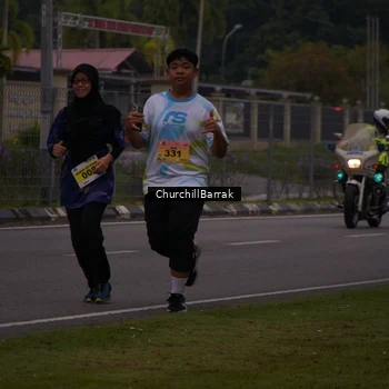 Runner Photo 8409564