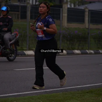 Runner Photo 8409566