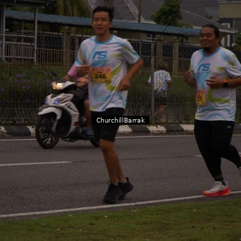 Runner Photo 8409575