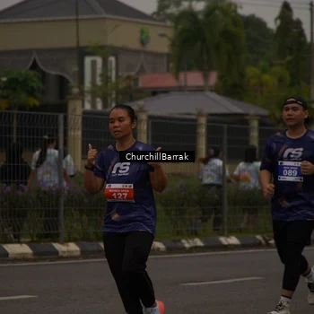 Runner Photo 8409653