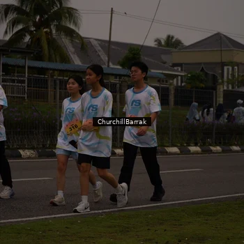 Runner Photo 8409702