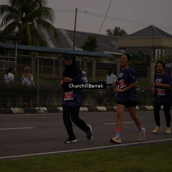 Runner Photo 8409709