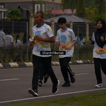 Runner Photo 8409745