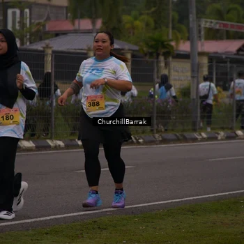 Runner Photo 8409746