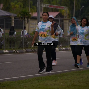 Runner Photo 8409751