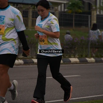 Runner Photo 8409758