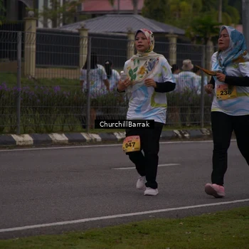 Runner Photo 8409759