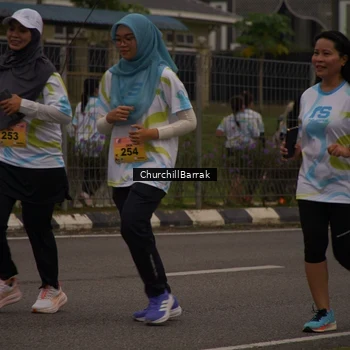 Runner Photo 8409763