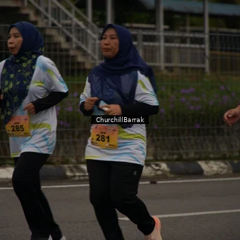 Runner Photo 8409812
