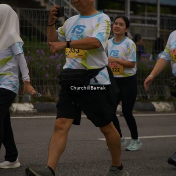 Runner Photo 8409861