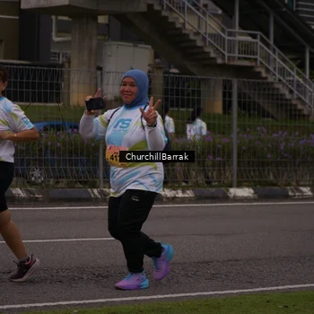 Runner Photo 8409874